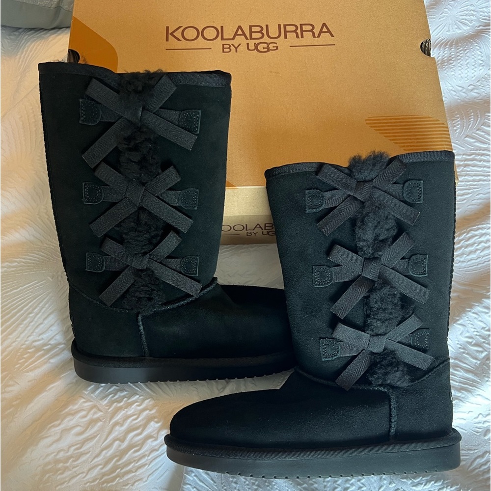 NEW Ugg kooaburrah boots